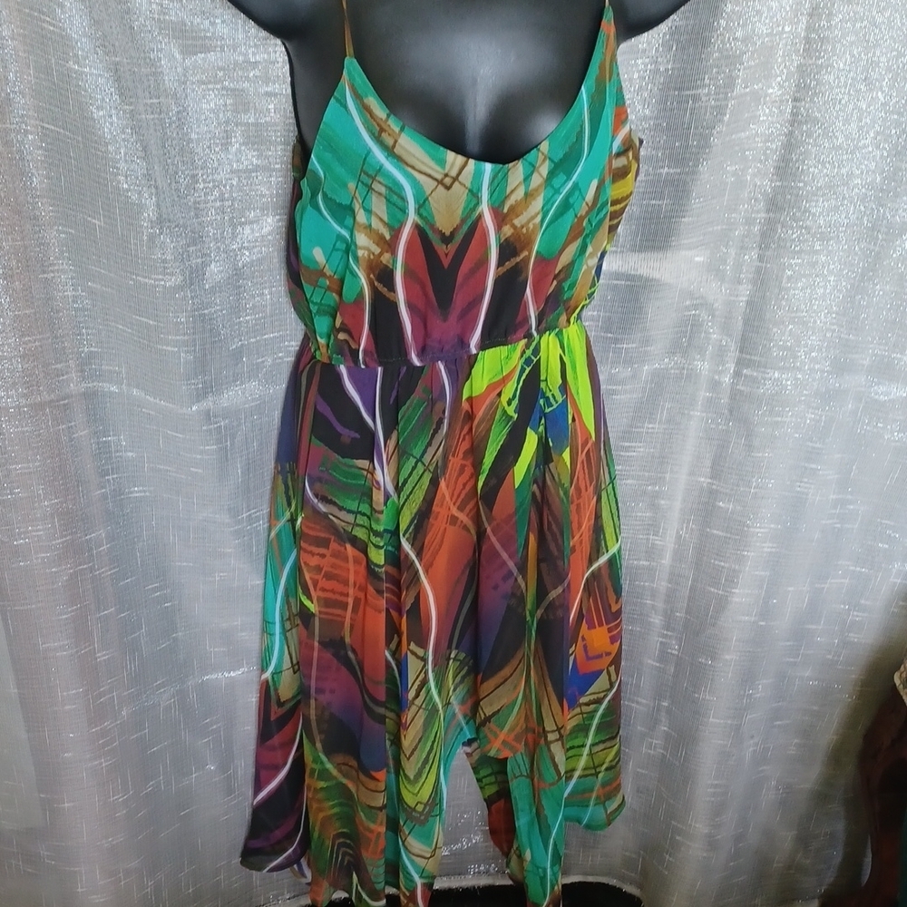 Jennie & Markis flowy Ladies dress, assymetrical hem, Sz S